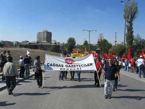 “Emekçilerin, ezilenlerin sokak meclisi açılıyor” mitingi