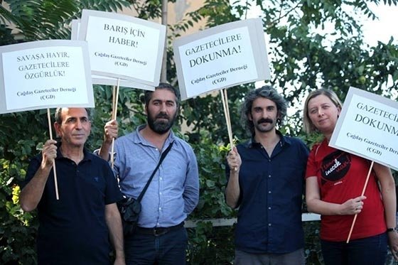 metin, ağaç, işaret, dik içeren bir resim

Açıklama otomatik olarak oluşturuldu