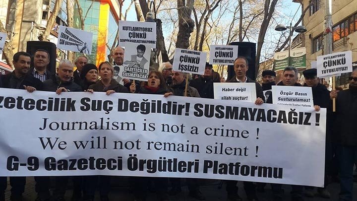 metin, işaret içeren bir resim Açıklama otomatik olarak oluşturuldu